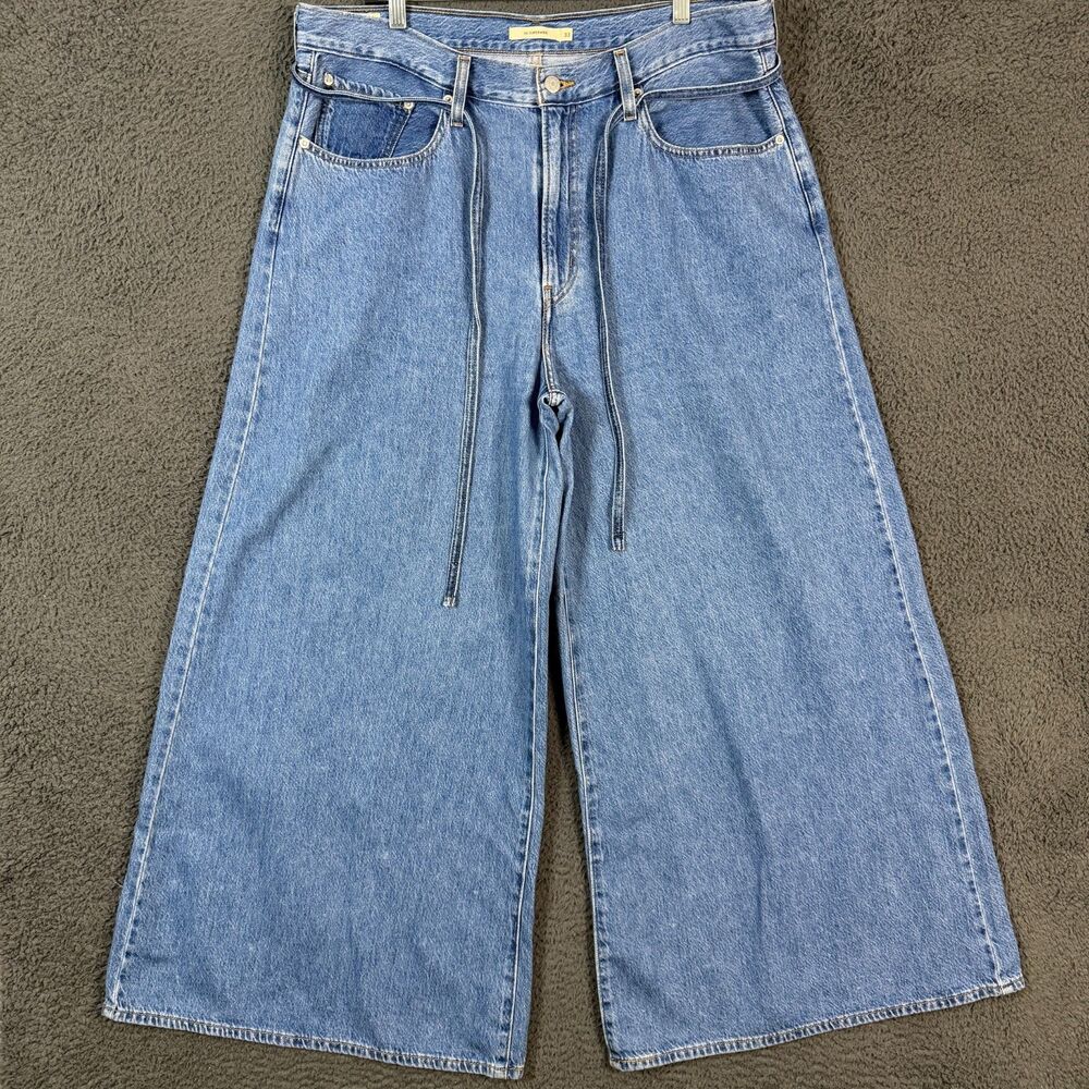 Levis Jeans Womens 33 Blue XL Superwide Baggy Flare Light Wash Denim